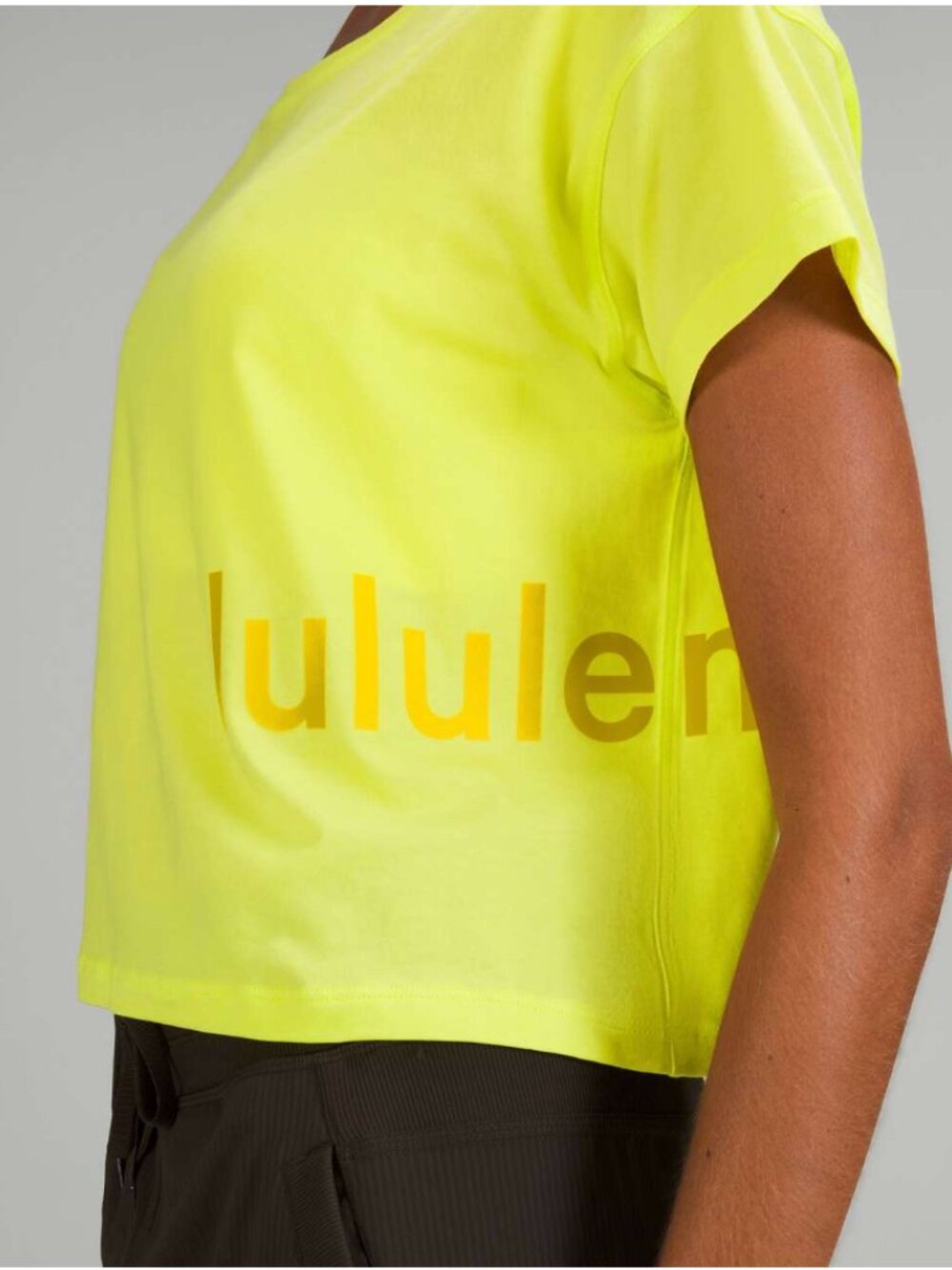 Lululemon Cates T-Shirt Electric Lemon Spellout Size M/L